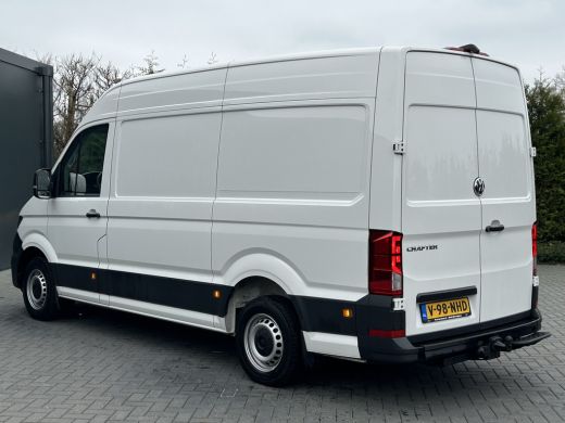 Volkswagen Crafter 35 2.0 TDI 141 PK / DSG AUTOMAAT / L3H3 / 3 TONS TREKHAAK / AIRCO / CAMERA / 3-ZITS ActivLease financial lease
