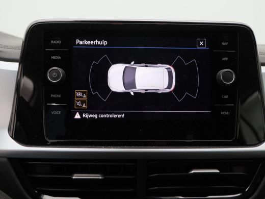 Volkswagen T-Roc 1.0 TSi 110 Pk Life | Adaptive Cruise | Navigatie | CarPlay | Camera | Climate | 25.102 Km!! ActivLease financial lease