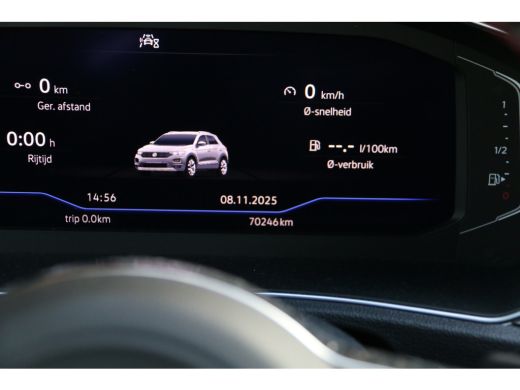 Volkswagen T-Roc 1.5 TSI Sport Business R | Adapt. Cruise | Virt. cockpit | Camera | Stoelverw. | 18'' ActivLease financial lease