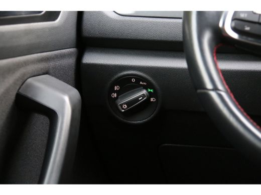 Volkswagen T-Roc 1.5 TSI Sport Business R | Adapt. Cruise | Virt. cockpit | Camera | Stoelverw. | 18'' ActivLease financial lease