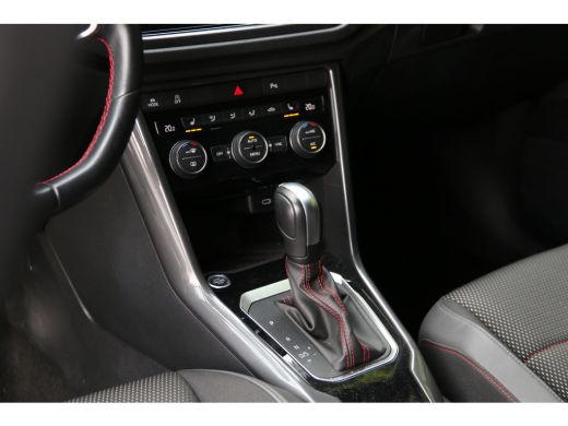 Volkswagen T-Roc 1.5 TSI Sport Business R | Adapt. Cruise | Virt. cockpit | Camera | Stoelverw. | 18'' ActivLease financial lease