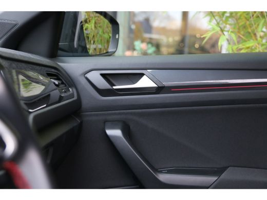 Volkswagen T-Roc 1.5 TSI Sport Business R | Adapt. Cruise | Virt. cockpit | Camera | Stoelverw. | 18'' ActivLease financial lease