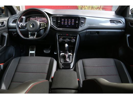 Volkswagen T-Roc 1.5 TSI Sport Business R | Adapt. Cruise | Virt. cockpit | Camera | Stoelverw. | 18'' ActivLease financial lease