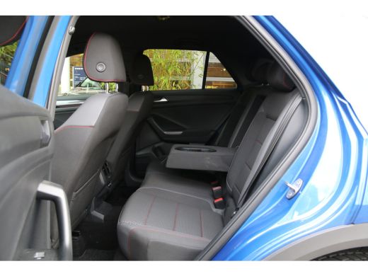 Volkswagen T-Roc 1.5 TSI Sport Business R | Adapt. Cruise | Virt. cockpit | Camera | Stoelverw. | 18'' ActivLease financial lease