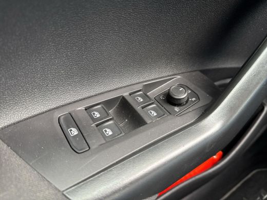 Volkswagen Taigo 1.0 TSI Life Business | 110Pk | Automaat | A-Camera | ActivLease financial lease