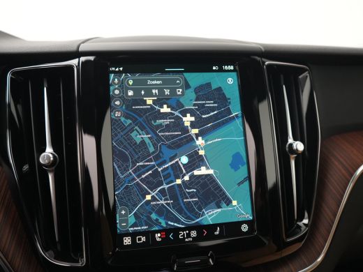 Volvo  XC60 T6 Plus Dark | Luchtvering | Stoelventilatie | 360&deg; Camera | Panoramadak | Trekhaak ActivLease financial lease