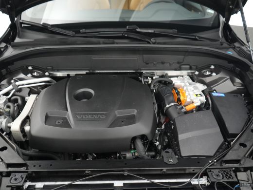 Volvo  XC60 T6 Plus Dark | Luchtvering | Stoelventilatie | 360&deg; Camera | Panoramadak | Trekhaak ActivLease financial lease