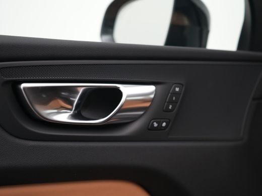 Volvo  XC60 T6 Plus Dark | Luchtvering | Stoelventilatie | 360&deg; Camera | Panoramadak | Trekhaak ActivLease financial lease