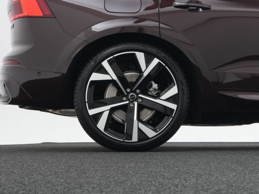 Volvo  XC60 T8 Plug-in hybrid AWD Ultimate Dark | LUCHTVERING | B&W AUDIO | PANORAMADAK ActivLease financial lease