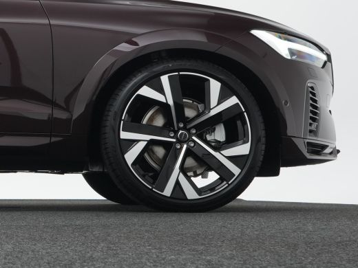 Volvo  XC60 T8 Plug-in hybrid AWD Ultimate Dark | LUCHTVERING | B&W AUDIO | PANORAMADAK ActivLease financial lease