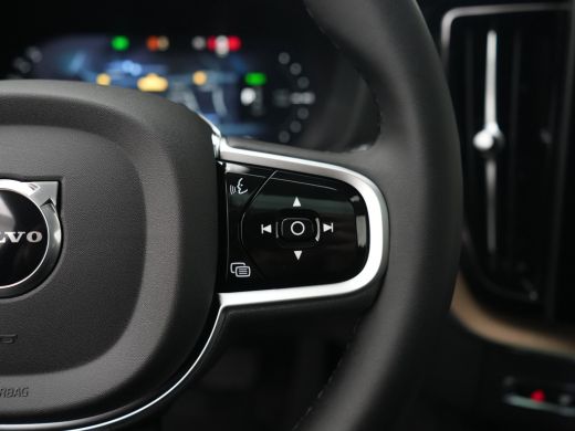 Volvo  XC60 T8 Plug-in hybrid AWD Ultimate Dark | LUCHTVERING | B&W AUDIO | PANORAMADAK ActivLease financial lease