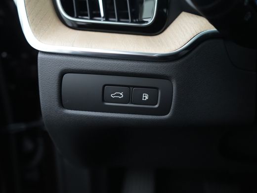 Volvo  XC60 T8 Plug-in hybrid AWD Ultimate Dark | LUCHTVERING | B&W AUDIO | PANORAMADAK ActivLease financial lease