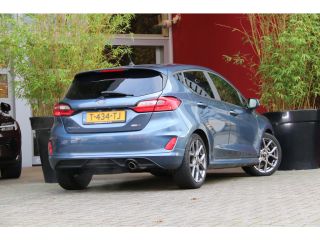 Ford Fiesta 1.0 EcoBoost Hybrid ST-Line | Stuur- en stoelverwarming | Parkeersensoren | 17" Velgen