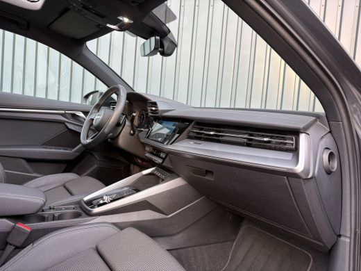 Audi A3 Limousine 35 TFSI S edition | S-Line | Matrix LED | Panodak | Stoelgeheugen | Camera | Prijs Rijk... ActivLease financial lease