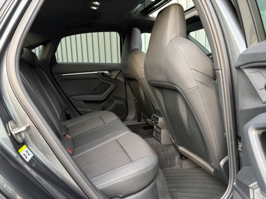 Audi A3 Limousine 35 TFSI S edition | S-Line | Matrix LED | Panodak | Stoelgeheugen | Camera | Prijs Rijk... ActivLease financial lease