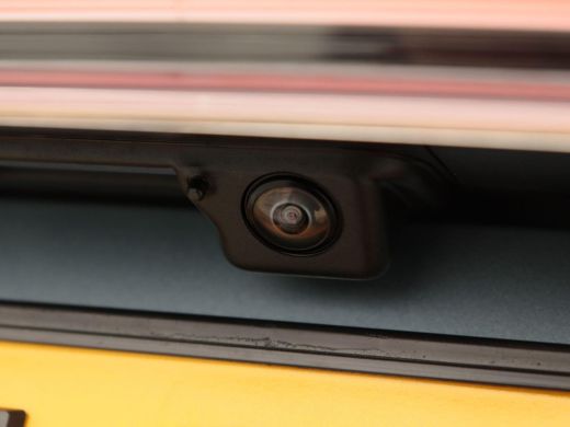 Audi Q4 e-tron 40 Launch edition Advanced Plus 77 kWh 204 Pk | Matrix LED | 3-Zone Climate | Stoel- & Stuurverwa... ActivLease financial lease