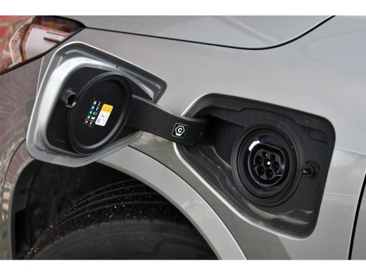 BMW X1 xDrive25e M-Sport Pano Trekhaak Camera 3786km! ActivLease financial lease