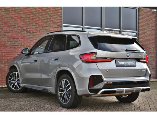 BMW X1 xDrive25e M-Sport Pano Trekhaak Camera 3786km! ActivLease financial lease