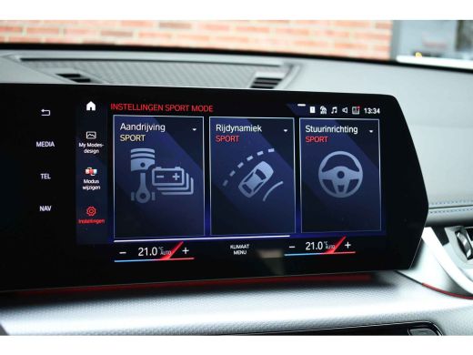 BMW X1 xDrive25e M-Sport Pano Trekhaak Camera 3786km! ActivLease financial lease