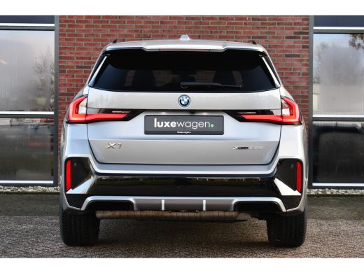 BMW X1 xDrive25e M-Sport Pano Trekhaak Camera 3786km! ActivLease financial lease