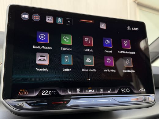 CUPRA Born Essential Limited Elektromotor 150 kW / 204 PK Hatchback Elektrische aandrijving ActivLease financial lease