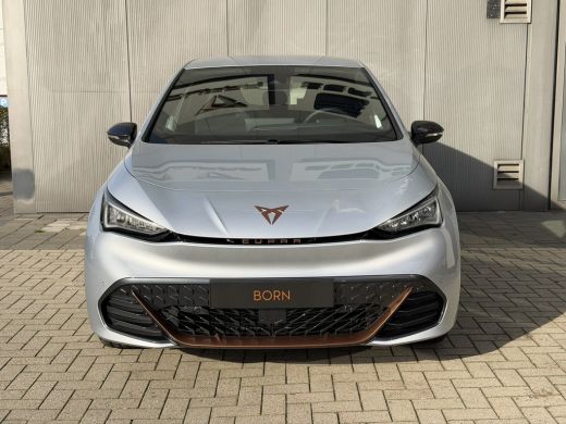 CUPRA Born Essential Limited Elektromotor 150 kW / 204 PK Hatchback Elektrische aandrijving ActivLease financial lease