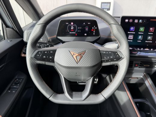 CUPRA Born Essential Limited Elektromotor 150 kW / 204 PK Hatchback Elektrische aandrijving ActivLease financial lease