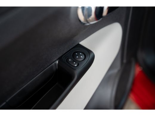 Fiat 500 1.0 Hybrid Dolcevita | Panoramadak | Apple Carplay & Android Auto | Airco | Cruise Controle | Lic... ActivLease financial lease