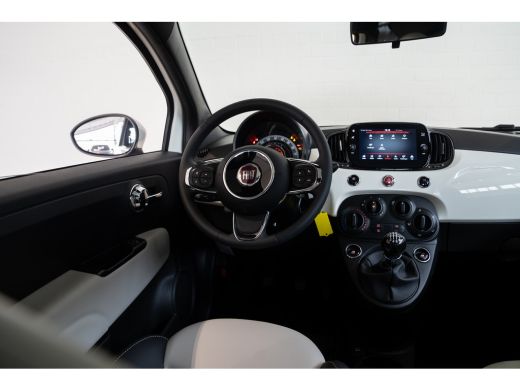 Fiat 500 1.0 Hybrid Dolcevita | Panoramdak | Apple Carplay & Android Auto | Airco | Lichtmetalen velgen | ActivLease financial lease