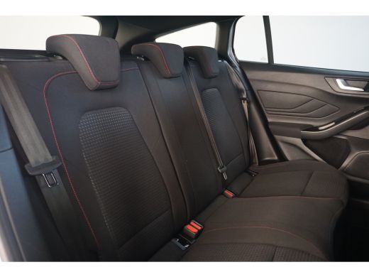 Ford Focus 1.0 EcoBoost Hybrid ST Line Automaat | Trekhaak Afneembaar | Winter Pakket | Adaptive Cruise | Ca... ActivLease financial lease