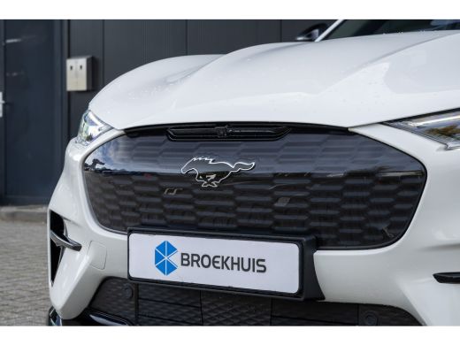 Ford Mustang Mach-E Mach-E GT Extended AWD 98 kWh | Pano-dak | Parelmoer Wit Metallic! | 100% Dealer Onderhouden | B&... ActivLease financial lease