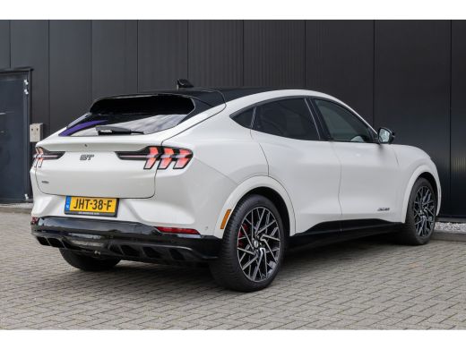 Ford Mustang Mach-E Mach-E GT Extended AWD 98 kWh | Pano-dak | Parelmoer Wit Metallic! | 100% Dealer Onderhouden | B&... ActivLease financial lease
