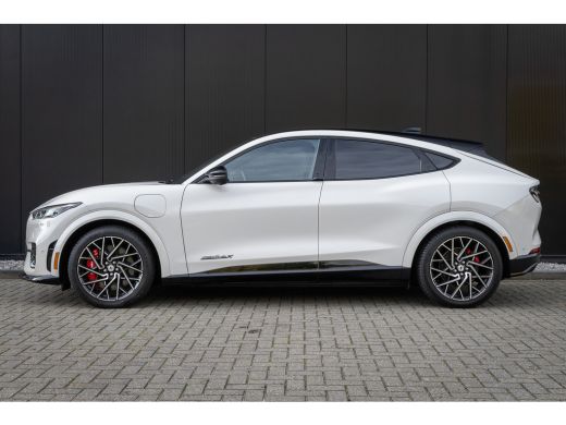 Ford Mustang Mach-E Mach-E GT Extended AWD 98 kWh | Pano-dak | Parelmoer Wit Metallic! | 100% Dealer Onderhouden | B&... ActivLease financial lease