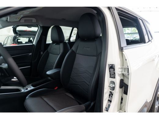 Jeep Avenger 1.2 e-Hybrid Summit | Stoel & Stuurverwarming | Camera | Navigatie | Parkeersensoren | Apple Carp... ActivLease financial lease