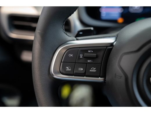 Jeep Avenger 1.2 e-Hybrid Summit | Stoel & Stuurverwarming | Camera | Navigatie | Parkeersensoren | Apple Carp... ActivLease financial lease