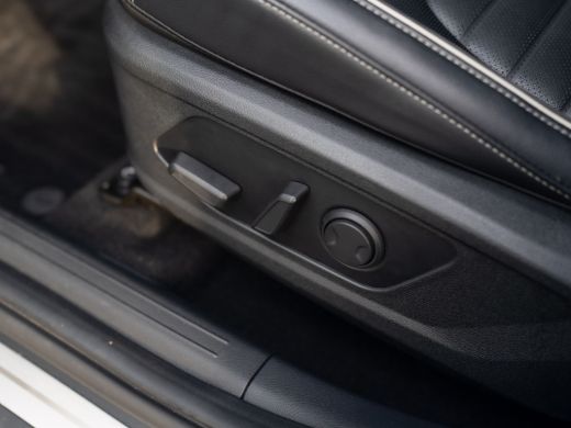 Kia Sportage 1.6 T-GDi Plug-in Hybrid AWD GT-PlusLine | Panodak | Stoelgeheugen | 360 Camera | Stoel koeling/v... ActivLease financial lease