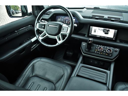 Land Rover Defender 110 3.0 P400 HSE 7-pers Pano Trekh ACC 22inch HUD Standkachel ActivLease financial lease