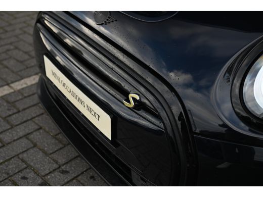Mini Electric Classic / Panoramadak / Sportstoelen / Achteruitrijcamera / Comfort Access / LED / Head-Up / Harm... ActivLease financial lease