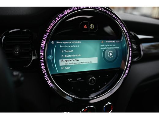 Mini Electric Classic / Panoramadak / Sportstoelen / Achteruitrijcamera / Comfort Access / LED / Head-Up / Harm... ActivLease financial lease