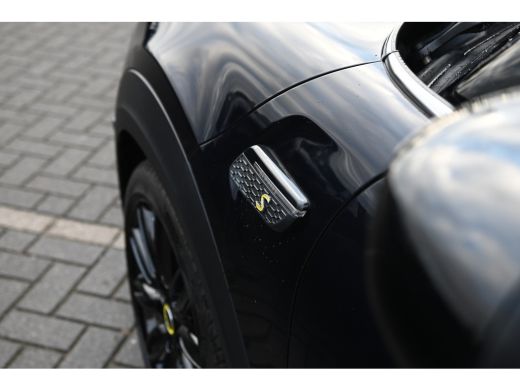 Mini Electric Classic / Panoramadak / Sportstoelen / Achteruitrijcamera / Comfort Access / LED / Head-Up / Harm... ActivLease financial lease