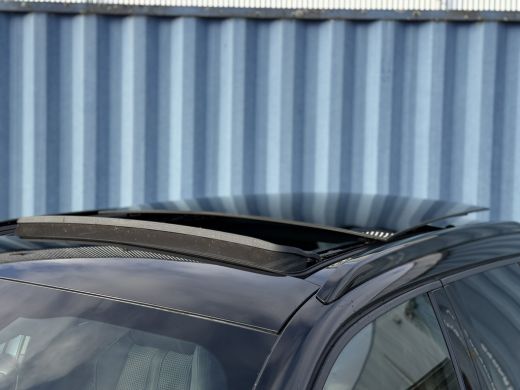 Peugeot 2008 GT-Line Schuif/ kantel dak | Achteruitrijcamera | Afwijkende dakkleur | Keyless start | Apple Car... ActivLease financial lease