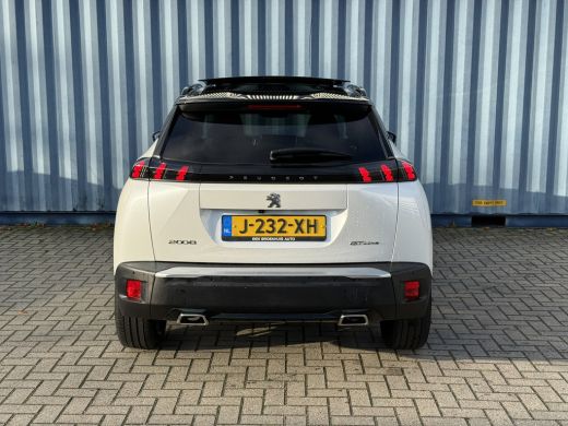 Peugeot 2008 GT-Line Schuif/ kantel dak | Achteruitrijcamera | Afwijkende dakkleur | Keyless start | Apple Car... ActivLease financial lease