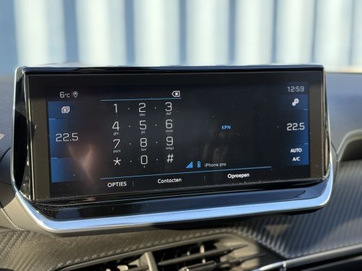 Peugeot 2008 GT-Line Schuif/ kantel dak | Achteruitrijcamera | Afwijkende dakkleur | Keyless start | Apple Car... ActivLease financial lease