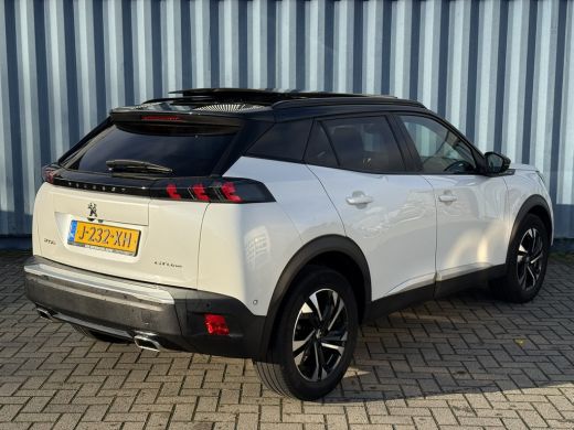 Peugeot 2008 GT-Line Schuif/ kantel dak | Achteruitrijcamera | Afwijkende dakkleur | Keyless start | Apple Car... ActivLease financial lease