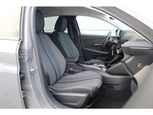 Peugeot 208 1.2 Hybrid 100 e-DCS6 Allure | Adap. Cruise C. | Camera | CarPlay | St. Verw. | Navi | LED | DAB ... ActivLease financial lease