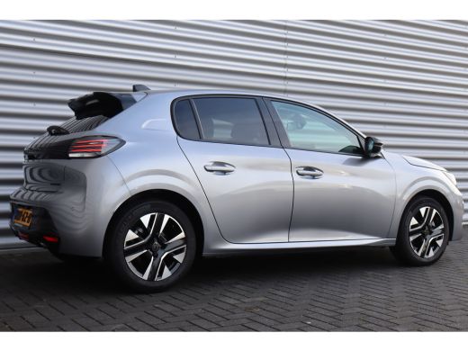 Peugeot 208 1.2 HYBRID 100PK ALLURE AUTOMAAT / NAVI / LEDER / CLIMA / PDC / 16" LMV / CAMERA / WINTERPAKKET /... ActivLease financial lease