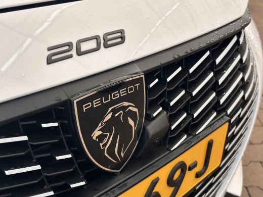 Peugeot 208 1.2 Hybrid 110 e-DCS6 Allure Camera | Navigatie | Carplay | Leder/Stof | Digitaal Dashboard | 16"... ActivLease financial lease