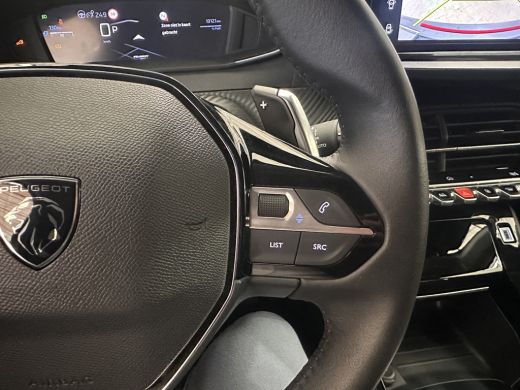 Peugeot 208 1.2 Hybrid 110 e-DCS6 Allure Camera | Navigatie | Carplay | Leder/Stof | Digitaal Dashboard | 16"... ActivLease financial lease