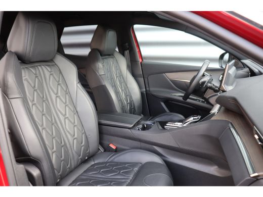 Peugeot 3008 1.6 PURETECH 180PK GT PACK AUTOMAAT / NAVI / LEDER / CLIMA / AGR / PDC / 18" LMV / CAMERA / 1500K... ActivLease financial lease