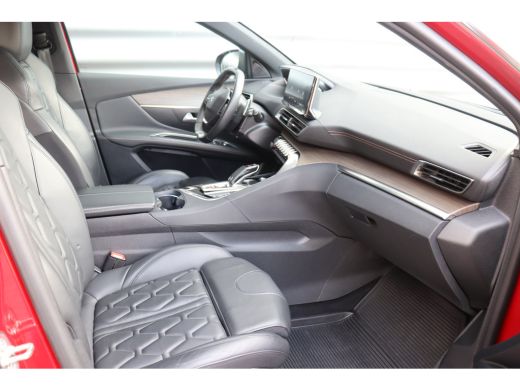 Peugeot 3008 1.6 PURETECH 180PK GT PACK AUTOMAAT / NAVI / LEDER / CLIMA / AGR / PDC / 18" LMV / CAMERA / 1500K... ActivLease financial lease